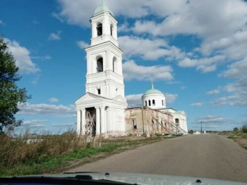 Храм Троицы Живоначальной
