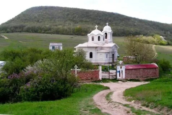 В честь ап. Луки мужской монастырь (с. Горянка, Крым)