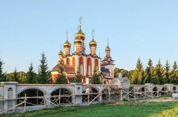 Храм Вознесения Господня  Чебоксары (Храм Святых Новомучеников и Исповедников Российских )