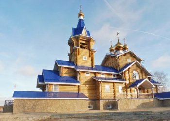 Храм Казанской иконы Божией Матери   в поселке Шабровский